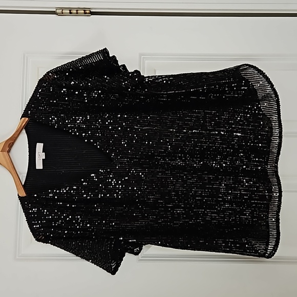 LOFT Tops - Black sequined top